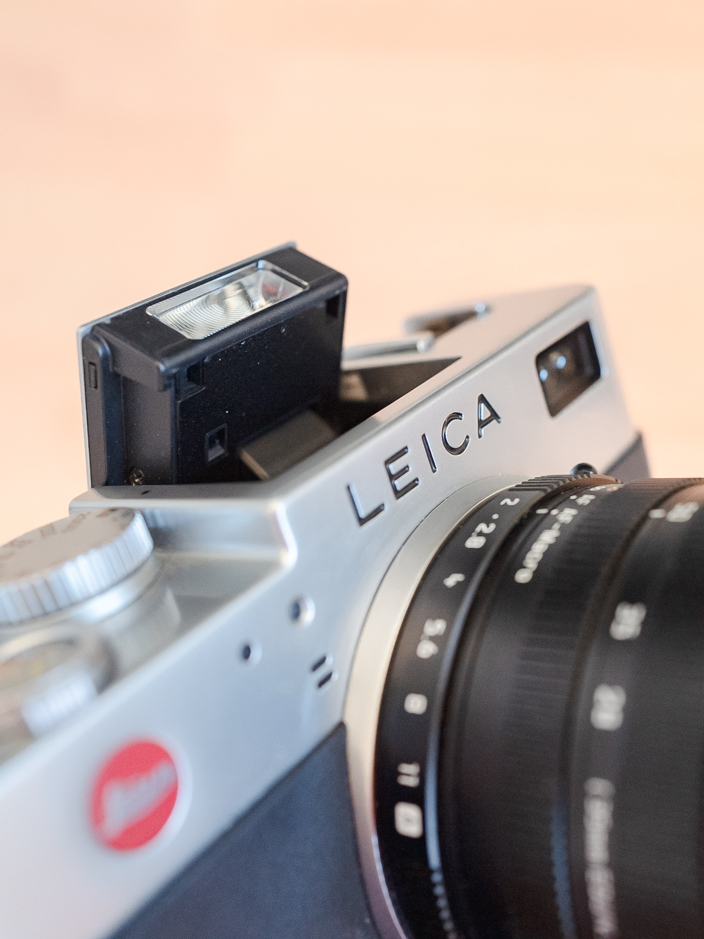 Leica Digilux 2 – the first classic digital camera - Amateur